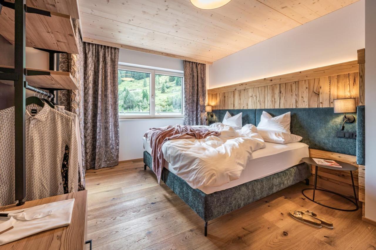 Schoenblick Appartements Tux Esterno foto