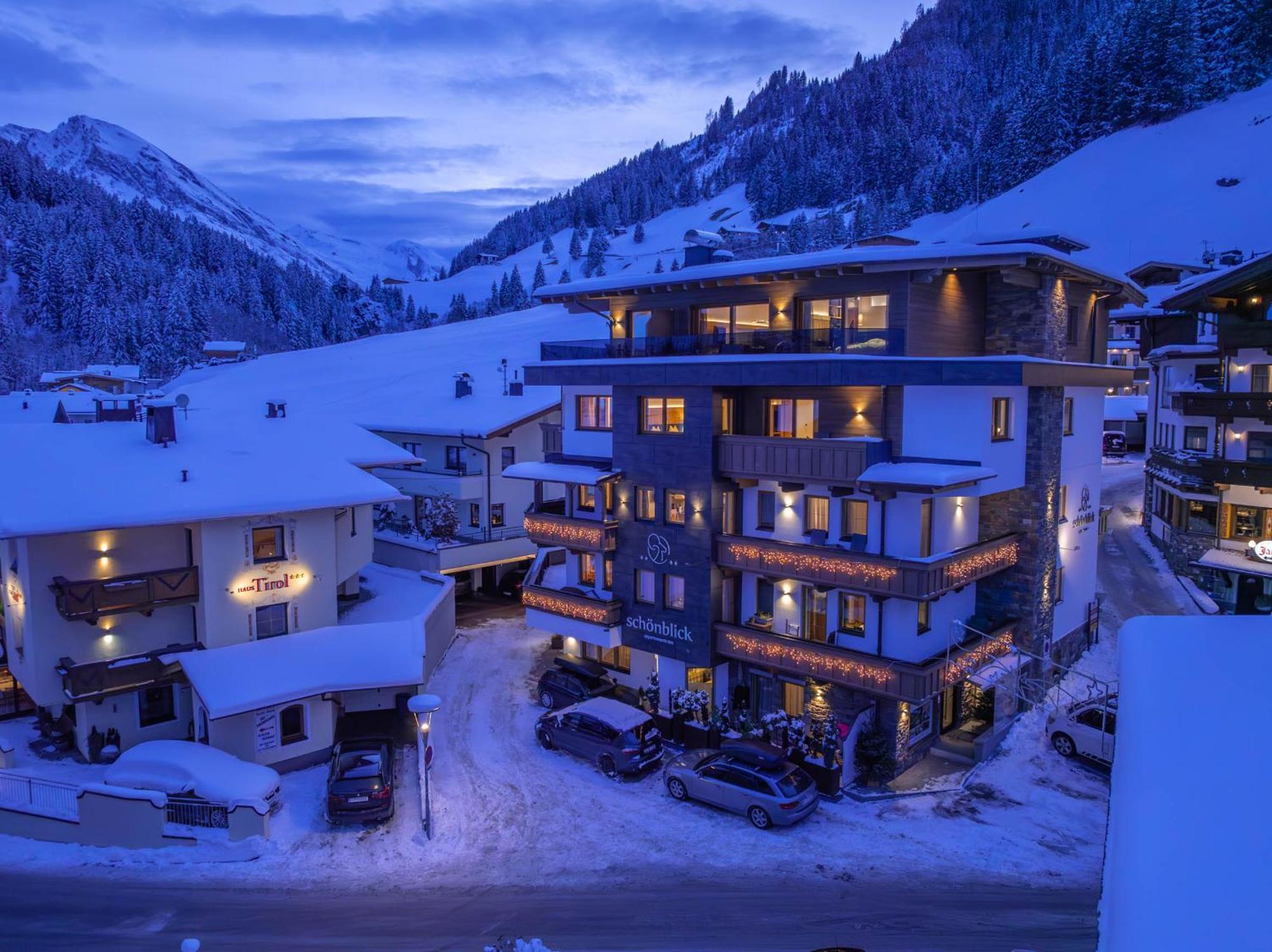 Schoenblick Appartements Tux Esterno foto